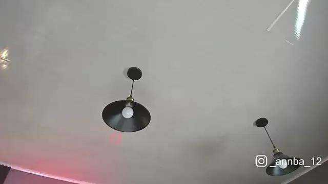 annie_barozzi from StripChat