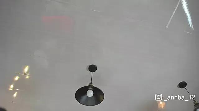 annie_barozzi from StripChat
