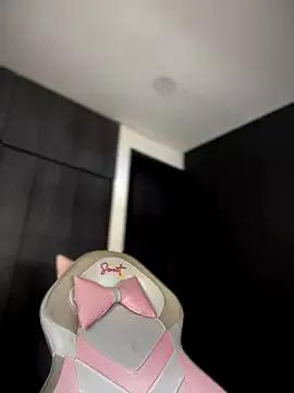 Annie_LS from StripChat