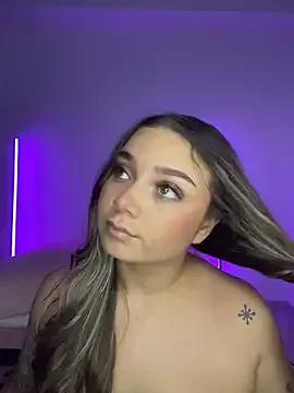 AnnyLopezzz_ from StripChat