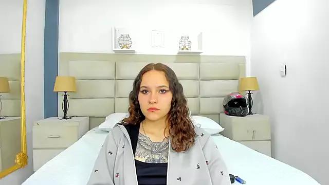AnnyThompson_ from StripChat