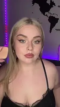 April_Vancee from StripChat