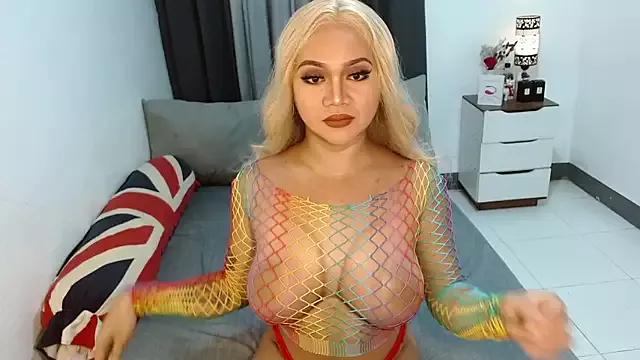 Ara_Cumms from StripChat