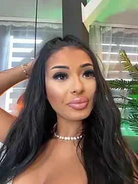 ArabellaPosh from StripChat is Freechat