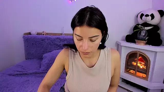 Naked Room Arenne_rouse 