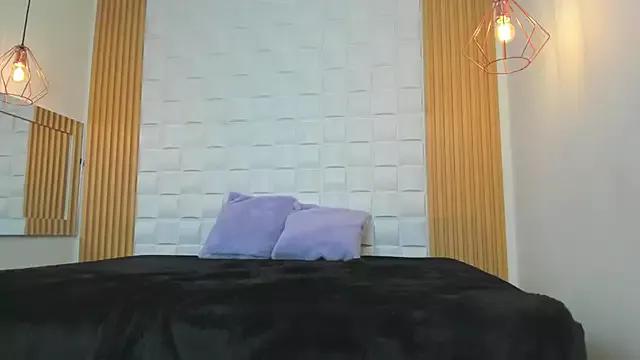 AriaBelle from StripChat