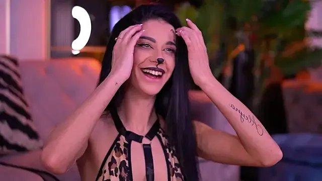 ArinaCarter from StripChat