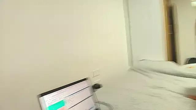 Naked Room Arlet_pink 