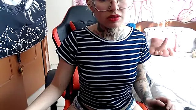 ArrangedFoot on StripChat 