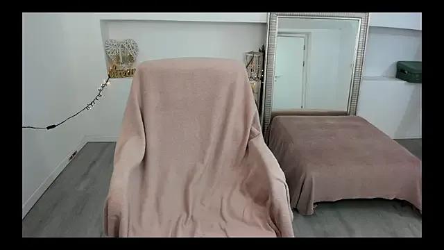 Arya_Lexy from StripChat