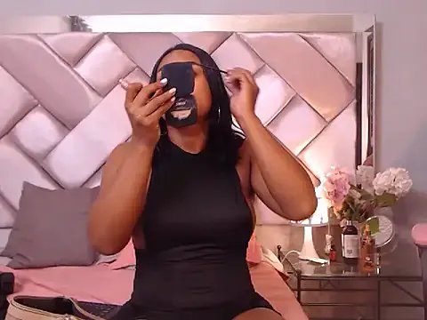 Ashleyroberst from StripChat