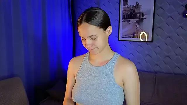 AshleyTunes from StripChat is Freechat