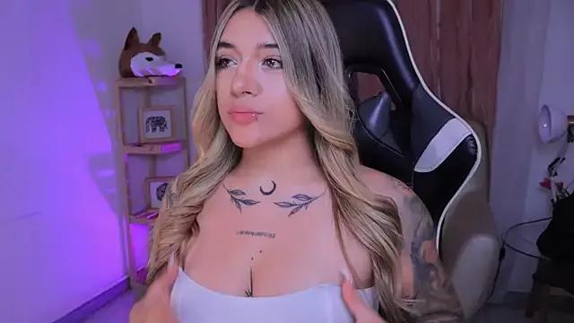 ashleyvalirya from StripChat is Private