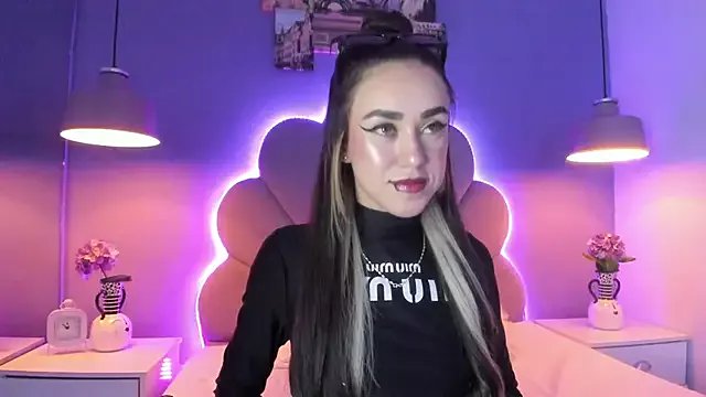 athziry_g from StripChat