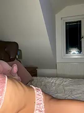 Naked Room Aurii_Angel 