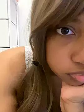AwkwardJasminee from StripChat is Freechat