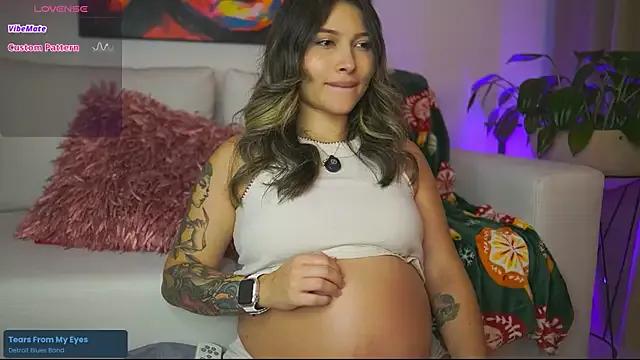 AyraSmith_ from StripChat