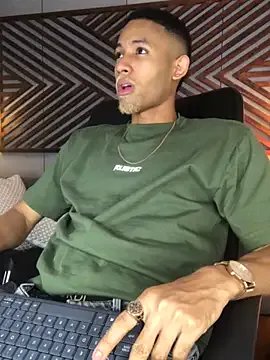 B_Wild from StripChat