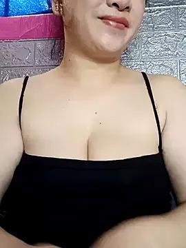 Basabetnga from StripChat