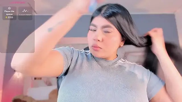 BellaBoobs_ from StripChat