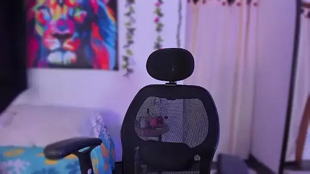 BellaHarllow from StripChat