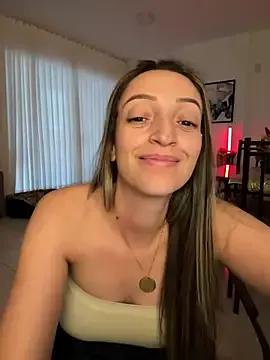 BelleLouiseVp from StripChat is Freechat