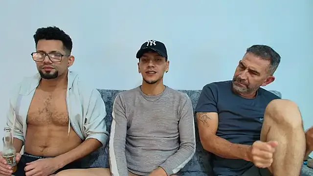 Benjamin_show from StripChat