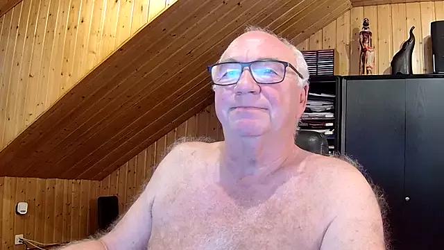 biggandybig from StripChat