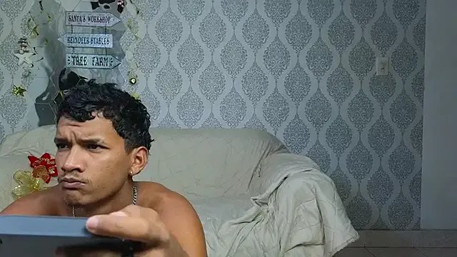 Boy_savoy from StripChat