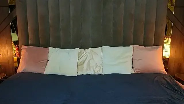 BrandyBloom from StripChat