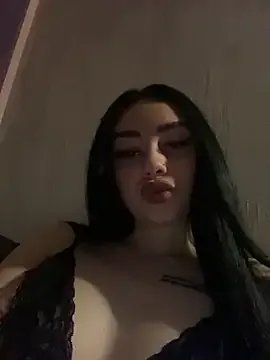 Briana_lrs from StripChat