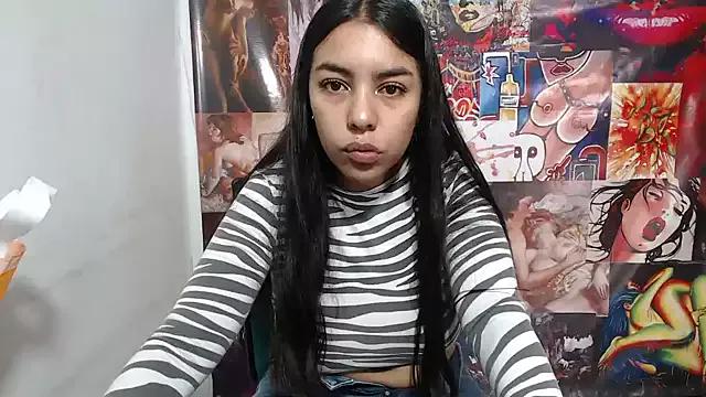 Naked Room brunette_sexy- 