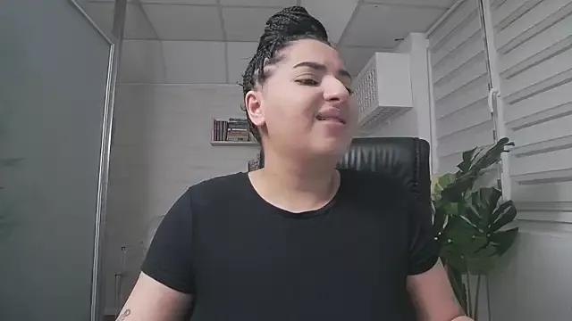 BustyAllyy from StripChat