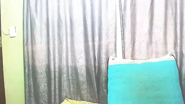 BustyMatureStepmum from StripChat