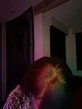 butterflybootyy from StripChat