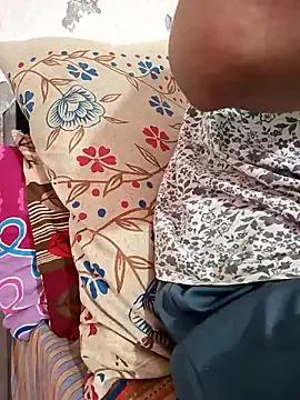 C-u-t-e-Sh-a-r-ma_Ji from StripChat