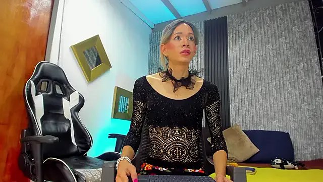 Caitlyn-Joness_ from StripChat