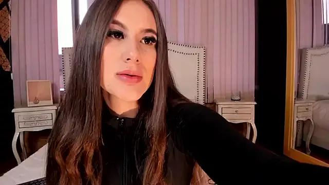 cami_cruzz from StripChat is Freechat