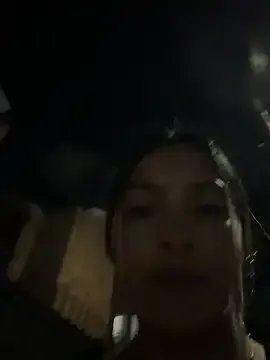 Cami_Leon2 from StripChat