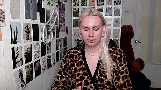 CapriScorpion from StripChat is Freechat