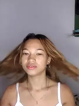 carolanyi from StripChat