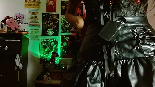 carolinerue from StripChat