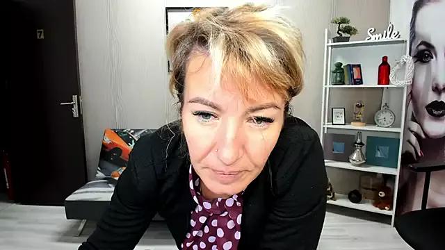 Cassandra_Hotty from StripChat