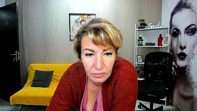 Cassandra_Hotty from StripChat