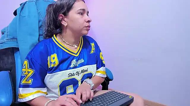 CataleyaAmaya from StripChat