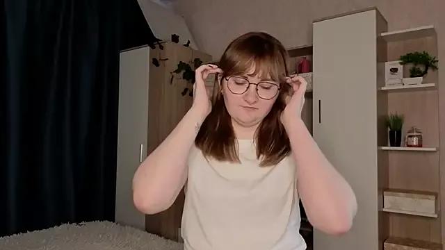 CatherynHey on StripChat