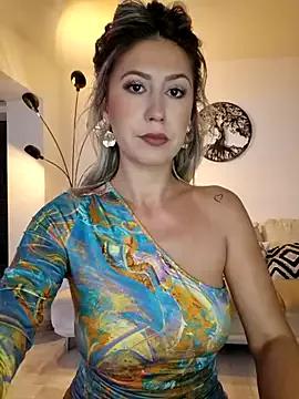 CelynaRoss from StripChat is Freechat
