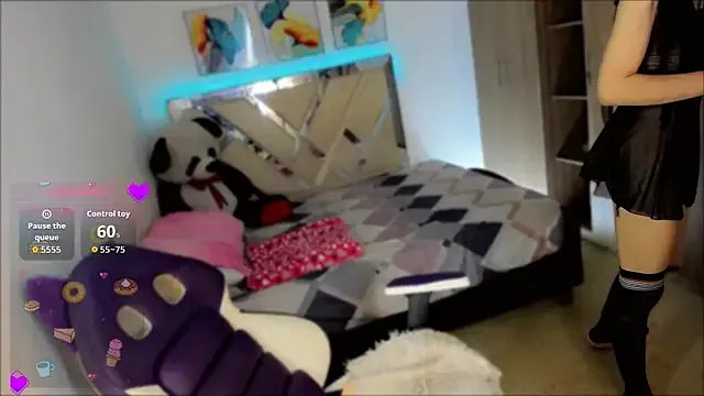 Charming_J from StripChat