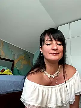 CherryCherry03 from StripChat