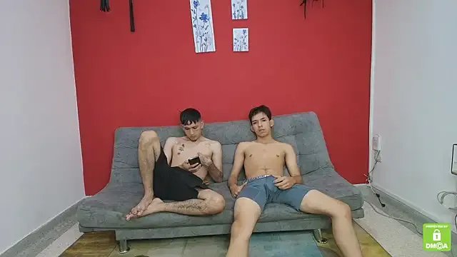 CHILLBICREWX from StripChat